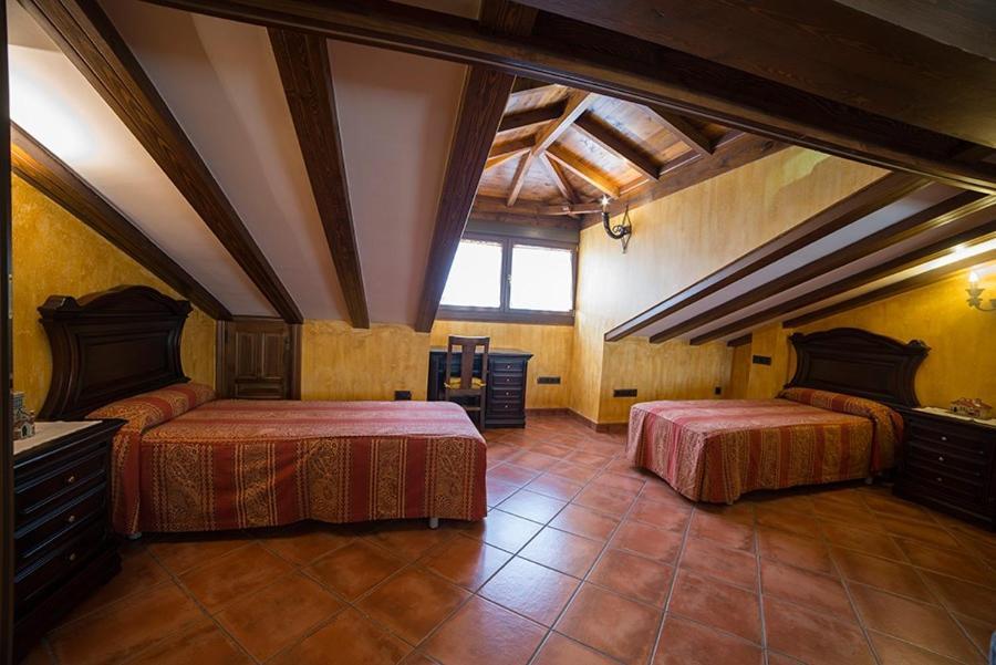 Hostal Rural Los Telares Pastrana Exterior foto