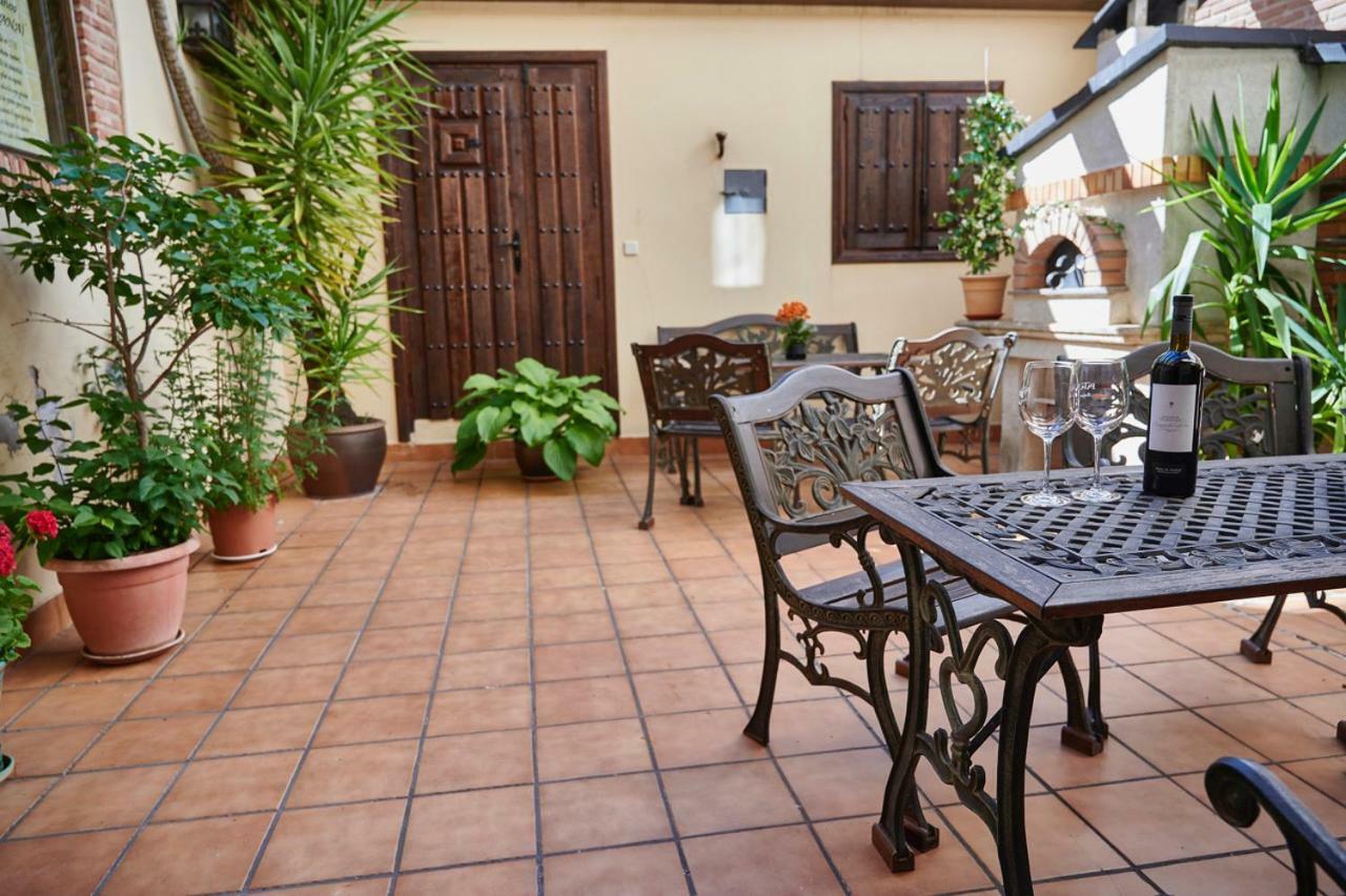 Hostal Rural Los Telares Pastrana Exterior foto